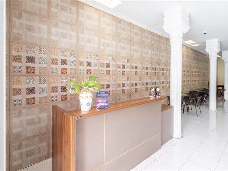 Spot On 2419 Rumah Nugraha Hotel Syariah Yogyakarta Exterior photo