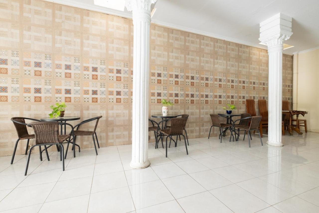 Spot On 2419 Rumah Nugraha Hotel Syariah Yogyakarta Exterior photo